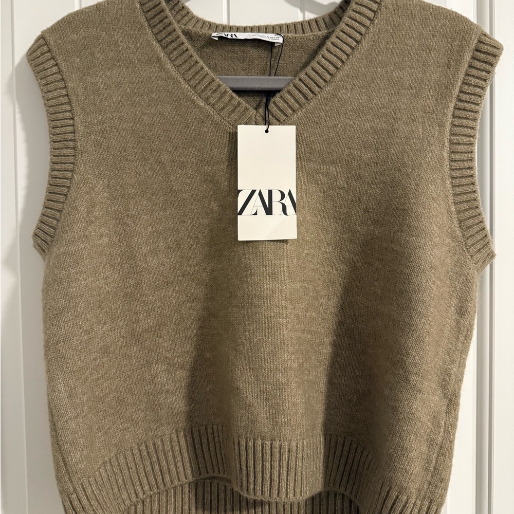 NWT Zara Women's Tan Sweater Vest